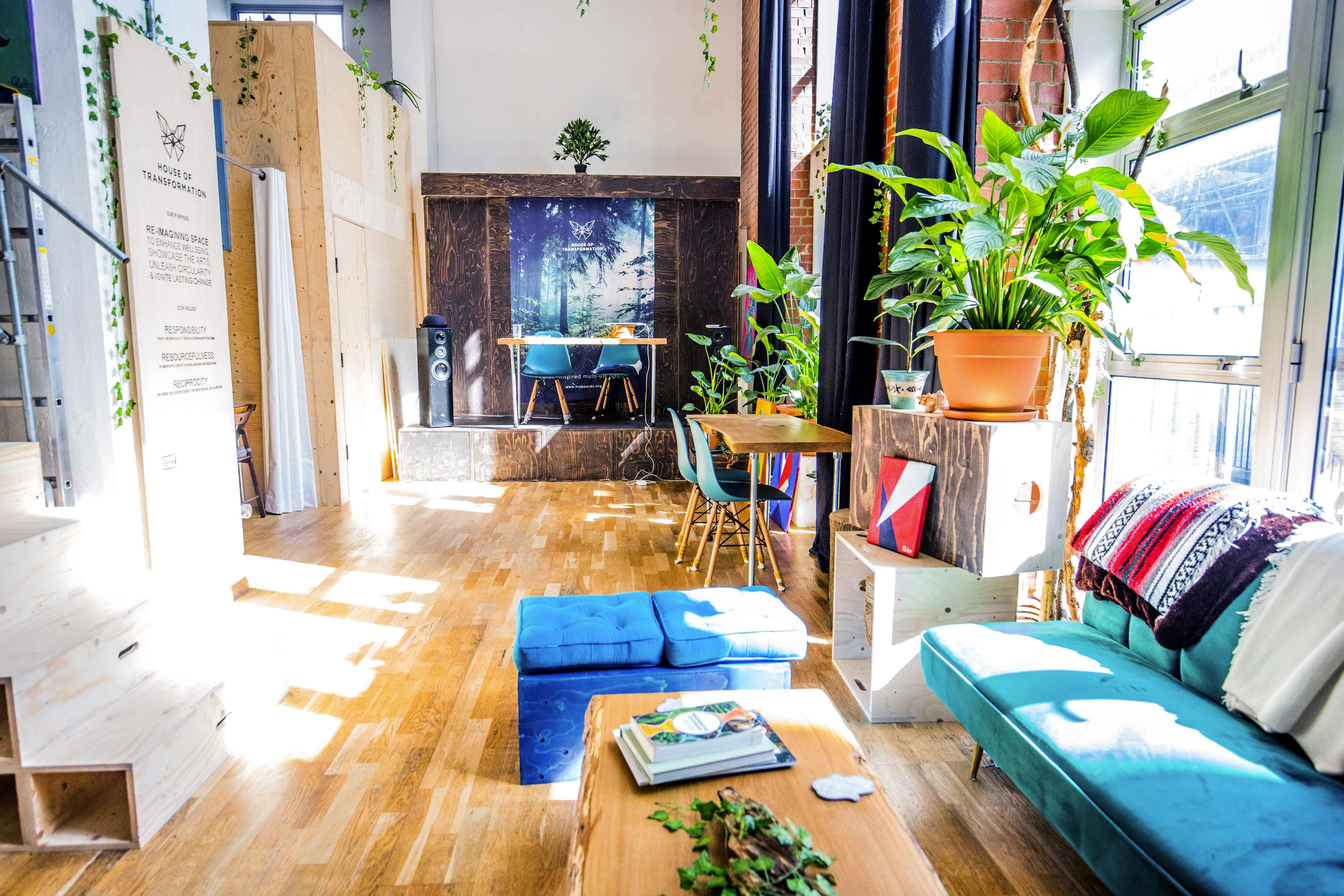 Bright meeting space at House of Transformation, ideal for creative gatherings and brainstorming.