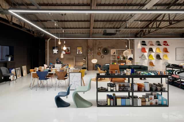Versatile Central Warehouse event space with colorful seating for meetings and workshops.