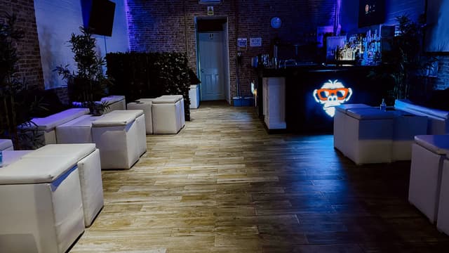 Ape Lounge