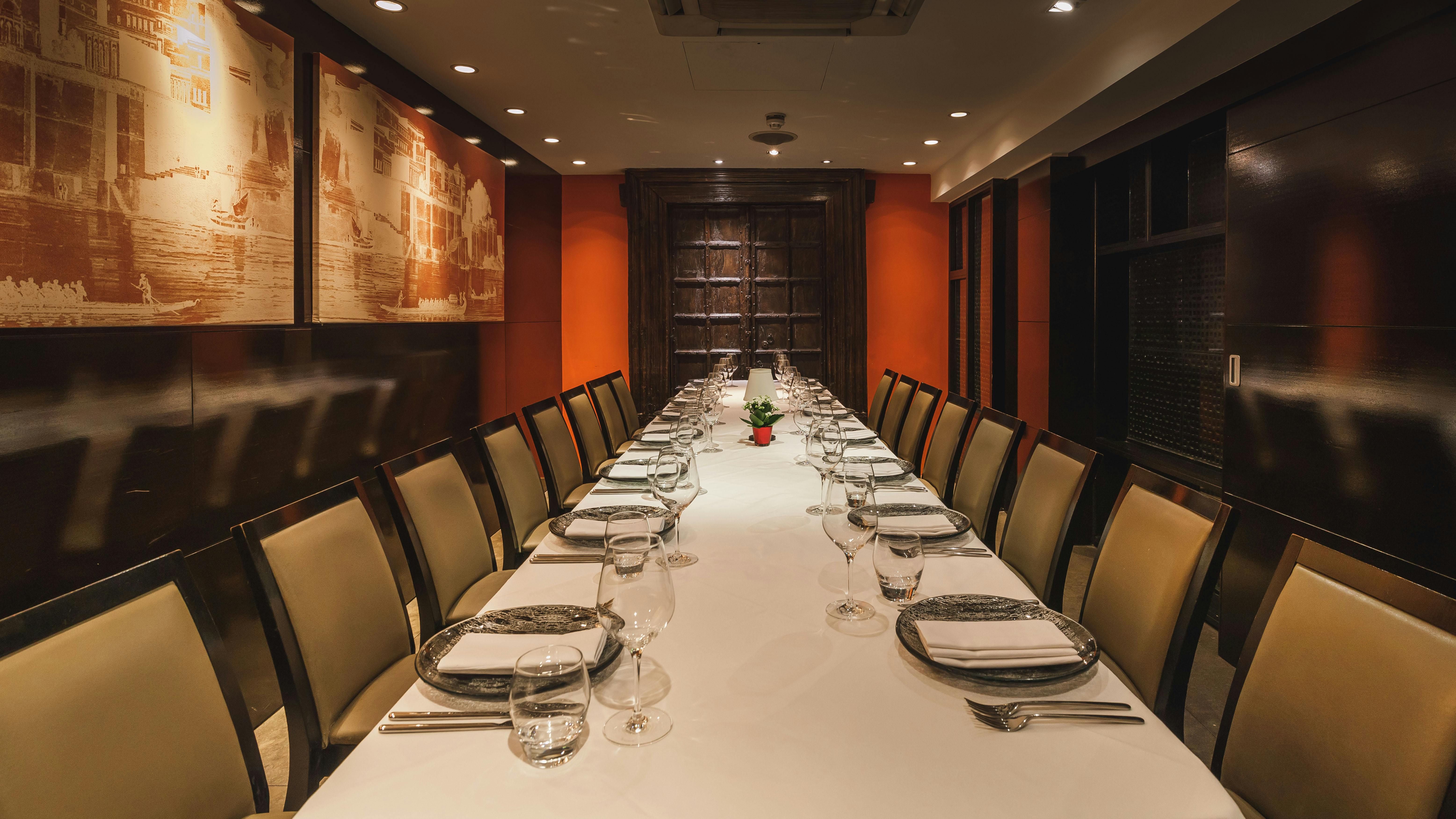 Elegant private dining room in Benares for corporate dinners and exclusive events.