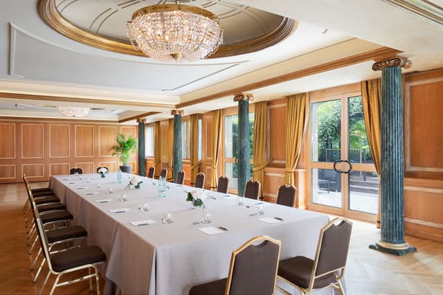 Verdi Room