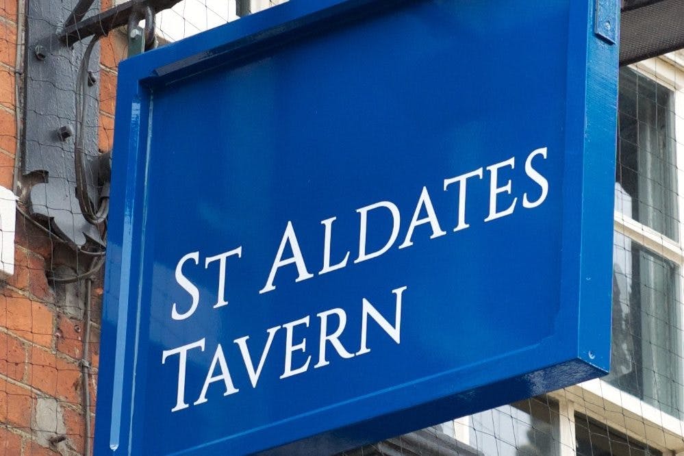 St Aldates Tavern Blue Room sign, perfect for casual meetings and social events.