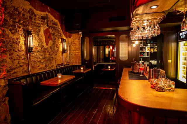 The Black Horse - London