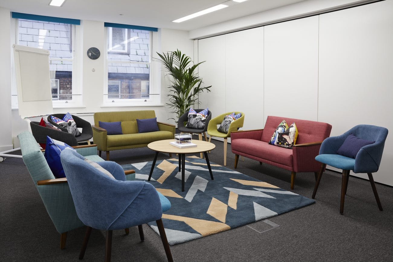 Modern meeting space in Wallacespace Covent Garden, ideal for brainstorming and collaboration.