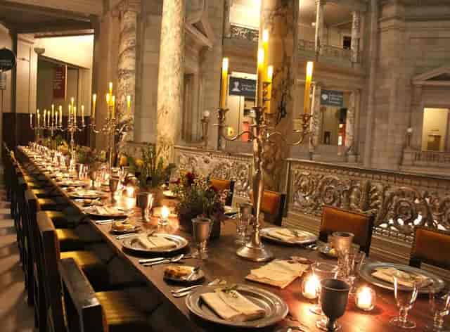 Elegant dining table in Domed Rotunda, perfect for gala or corporate events.