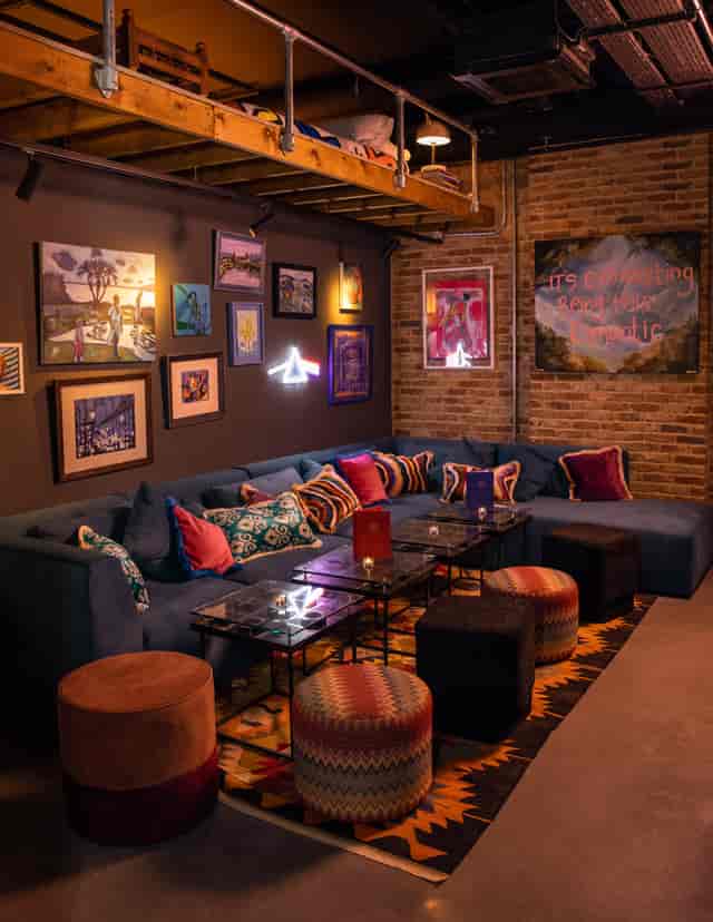 Stylish lounge in Basement Studio, ideal for networking events and intimate meetings.