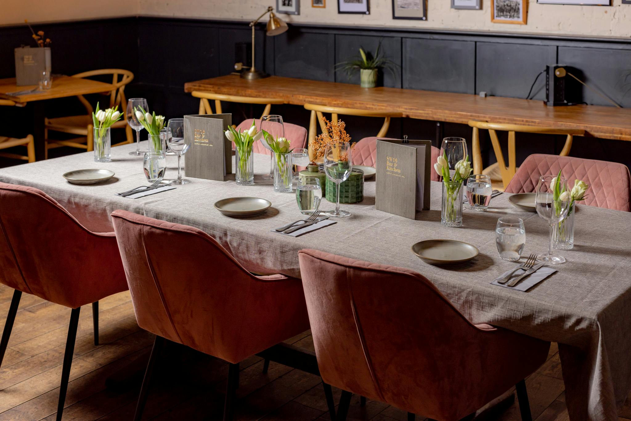 Elegant dining table setup at Snug SW16 for intimate gatherings and corporate events.