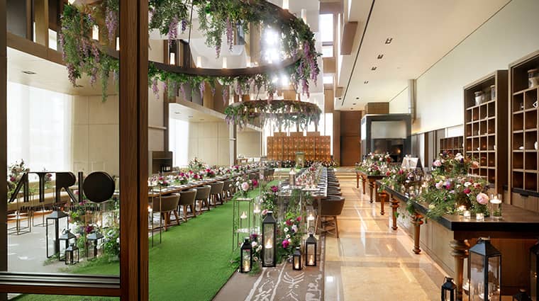 Elegant event space in Conrad Seoul with floral decor for weddings and corporate events.