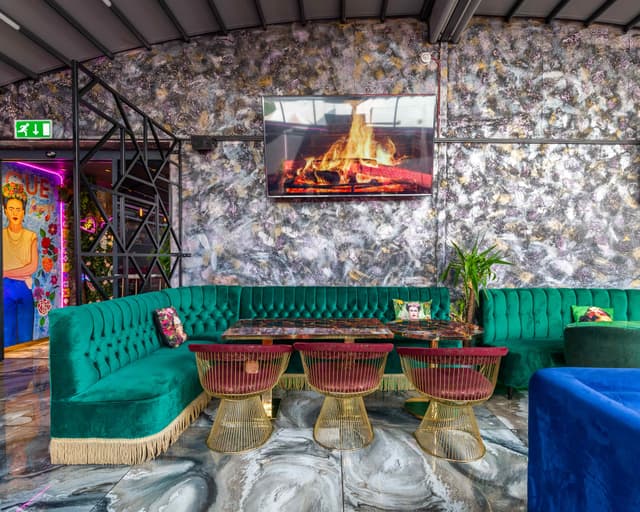 Vogue Lounge