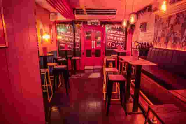 Simmons |Tottenham Court Road