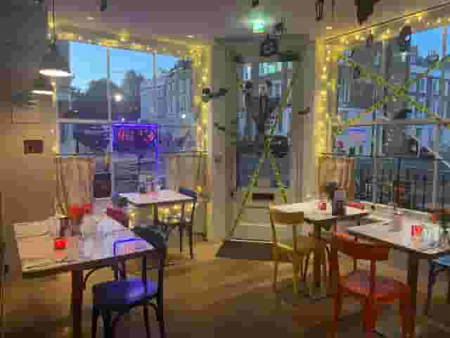Sam's Cafe