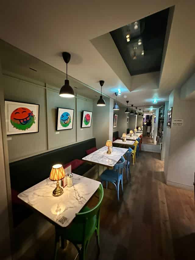 Sam's Cafe