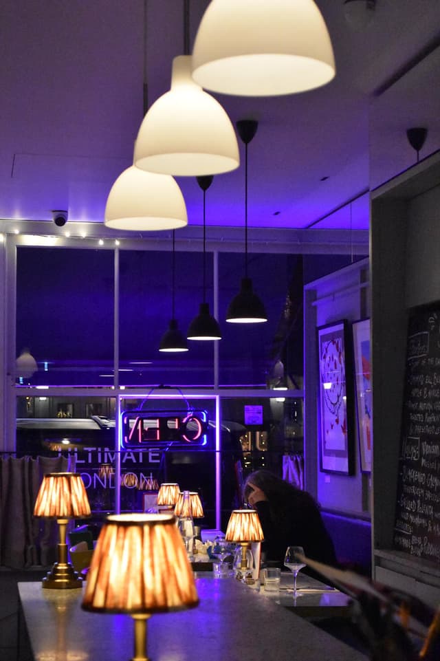 Sam's Cafe