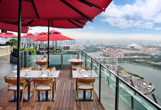 CÉ LA VI Club Lounge