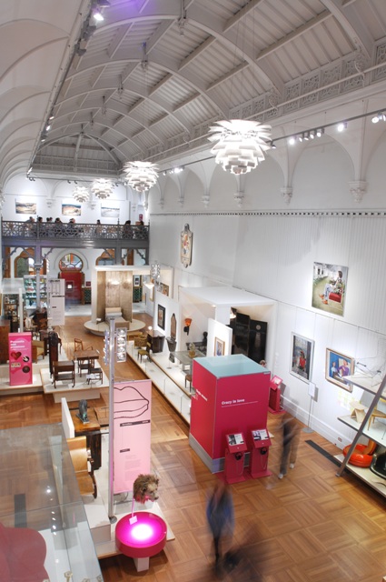 Brighton Museum & Art Gallery with high ceilings, ideal for events and meetings.