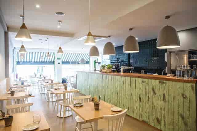 Semi exclusive space in restaurant