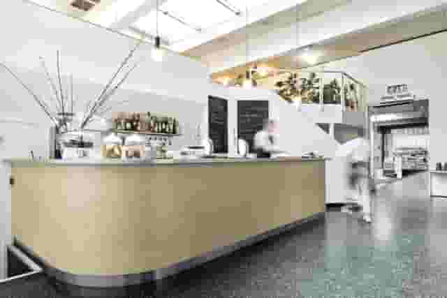 Upper Bar