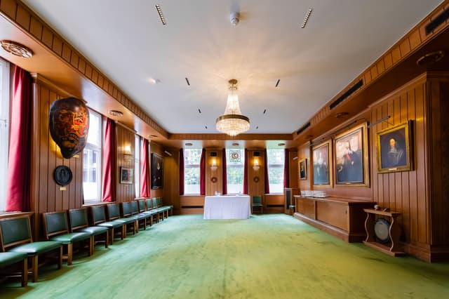 Barber-Surgeons’ Hall