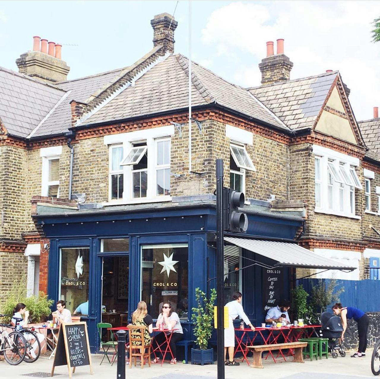 Crol and Co Bermondsey café with outdoor seating, perfect for networking events.