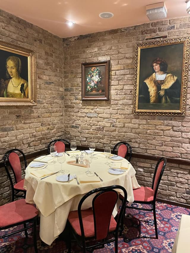 Bolton's Restaurant