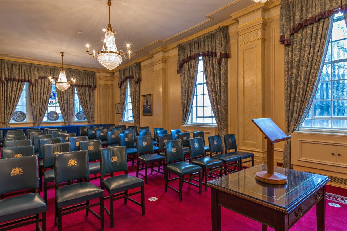 Elegant meeting room in Saddlers’ Hall, perfect for corporate events and presentations.