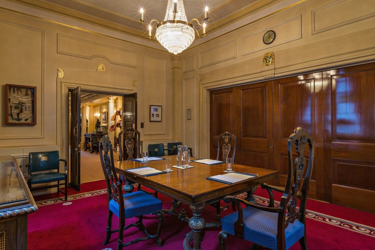 Elegant Warden's Room at Saddlers' Hall, perfect for executive meetings and strategy sessions.