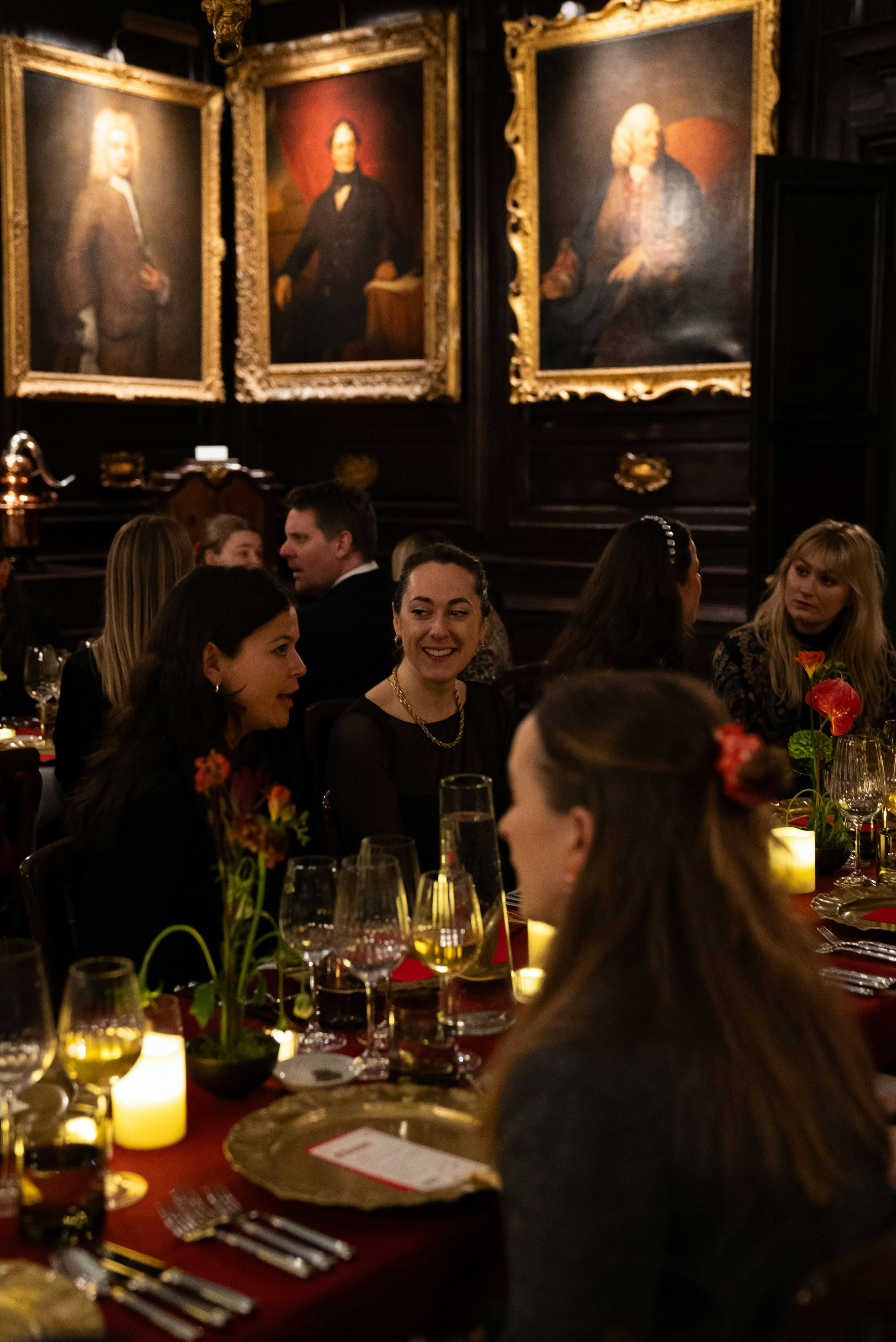 Apothecaries’ Hall  - Court Room image 3