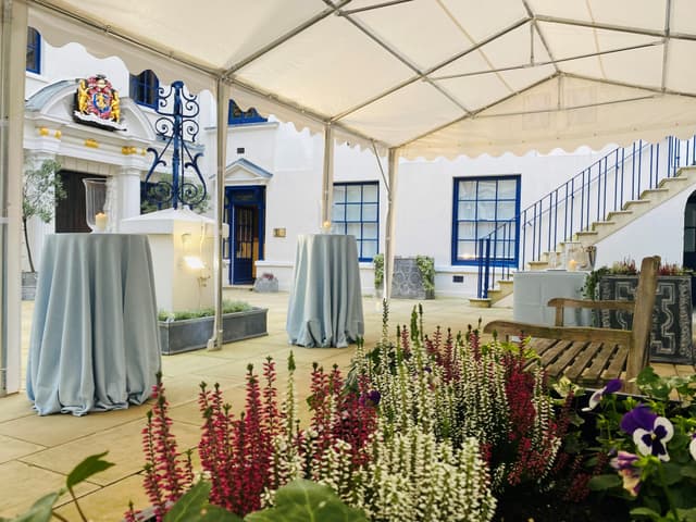 Apothecaries’ Hall