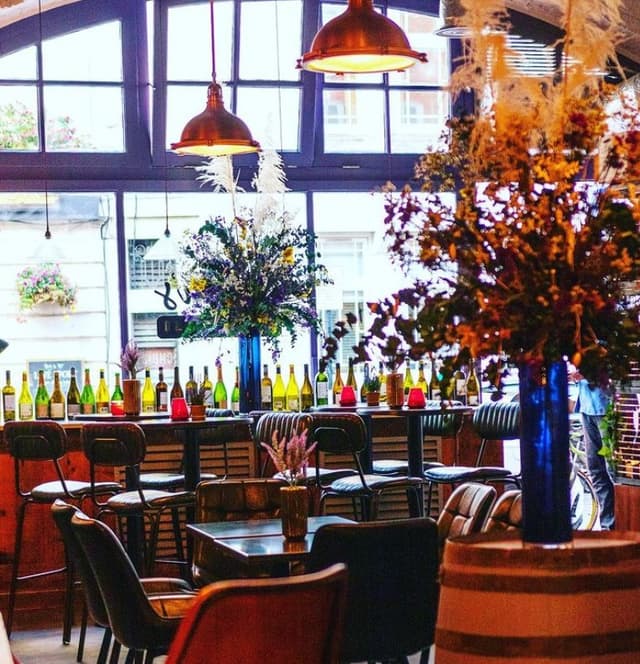 Cecilia's Wine House