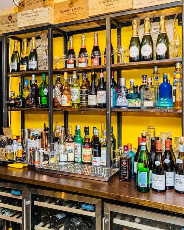 Clemence Bar