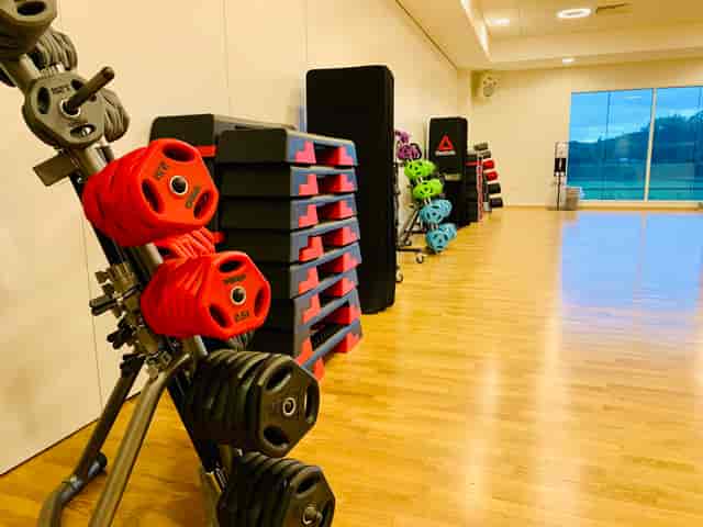 Well-equipped gym in Basildon for wellness events and team-building activities.