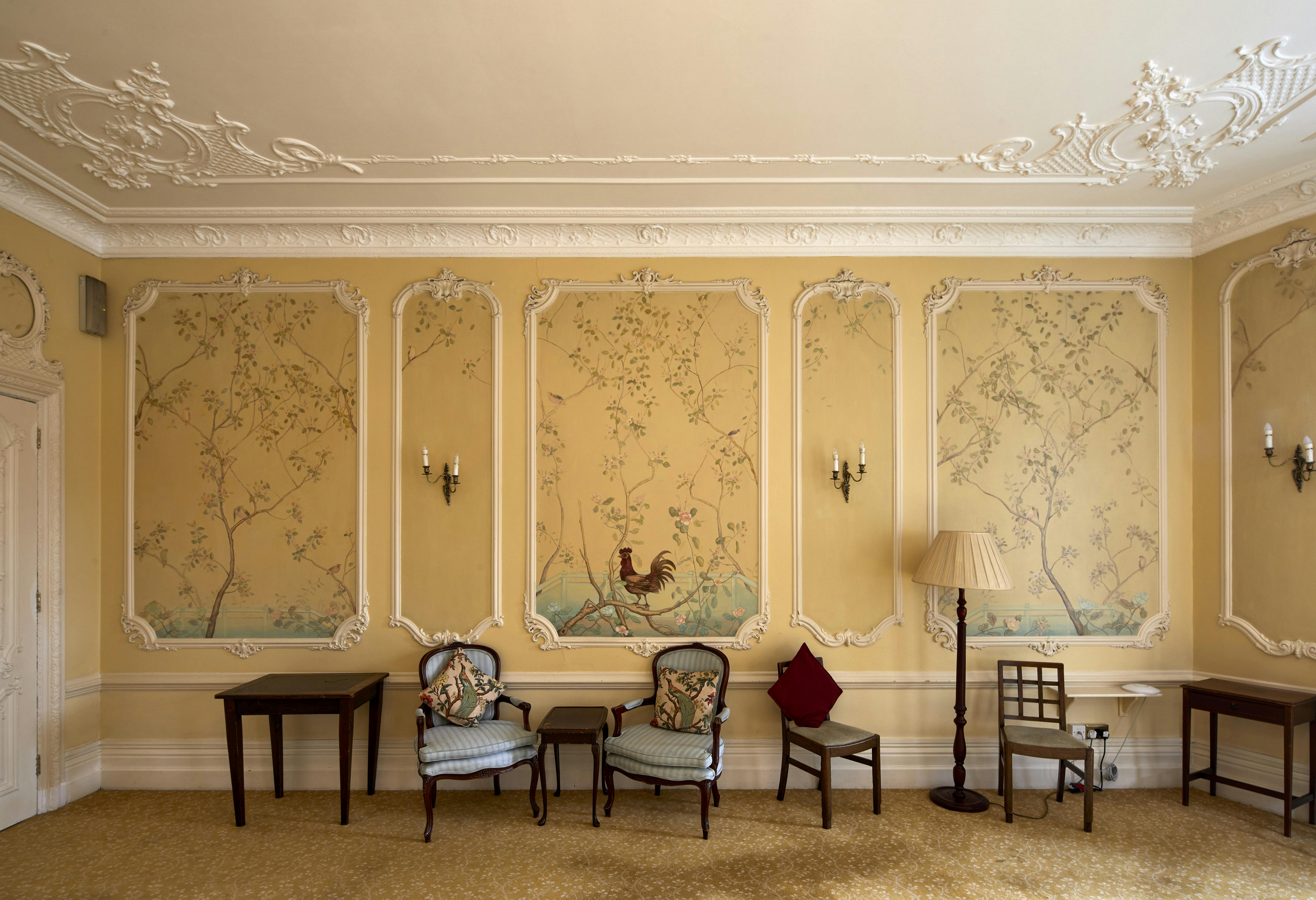 Elegant meeting space in University Women's Club, ideal for networking events and conferences.