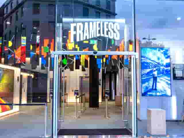Frameless