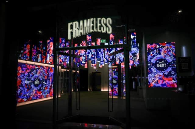 Frameless
