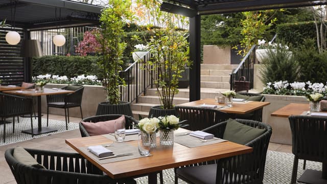 Four Seasons Hotel London at Park Lane