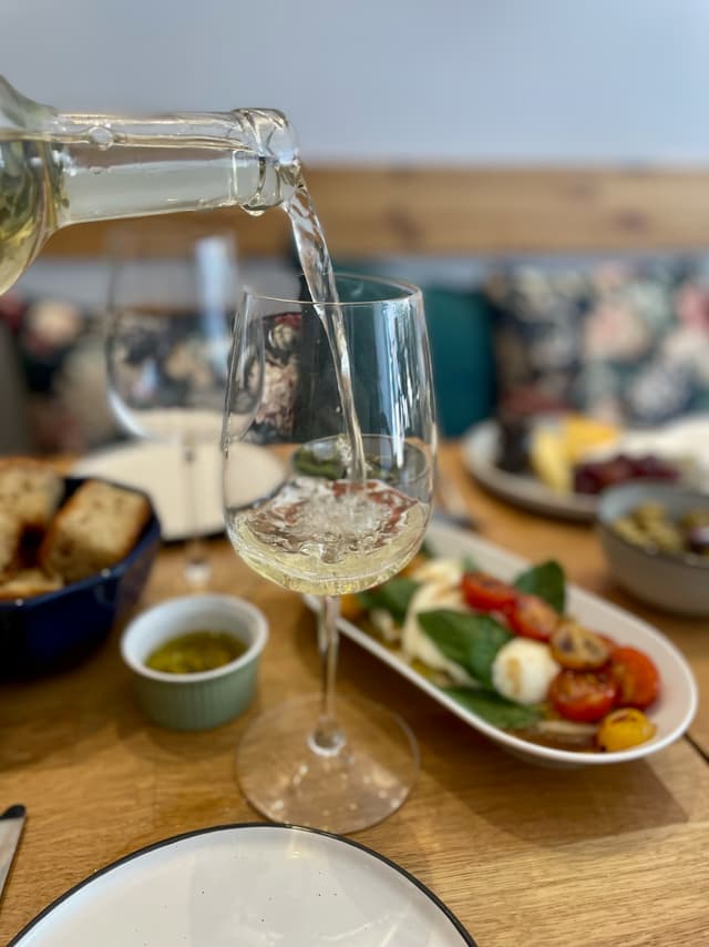 The Luxury Picnic Cafe