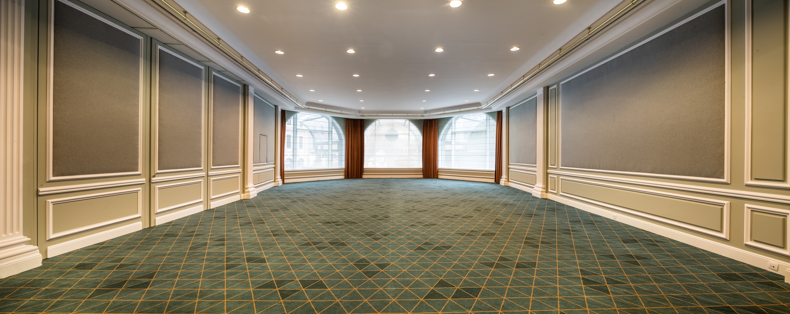Hilton Brussels Grand Place - image 1