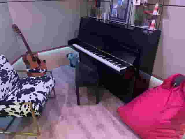Rollover studios