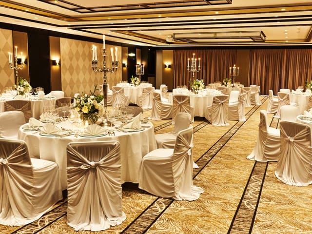 Elegant banquet hall in Steigenberger Hotel, perfect for weddings and corporate events.