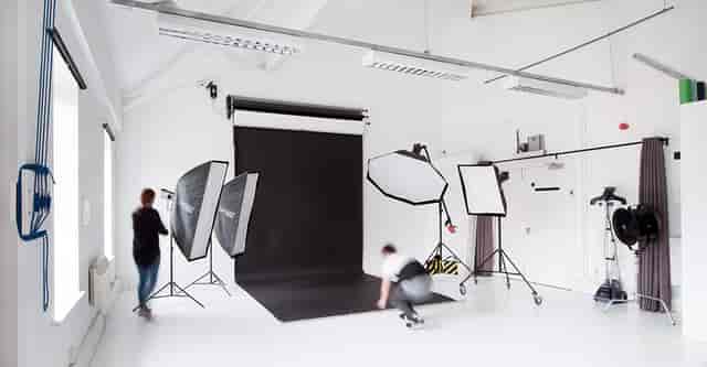 Versatile West London Studio with natural light, ideal for events and photo shoots.