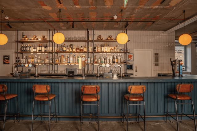 FACTORY 15 Bar 
