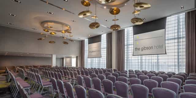 Stratocaster in Gibson Hotel: modern event space with elegant seating and natural light.