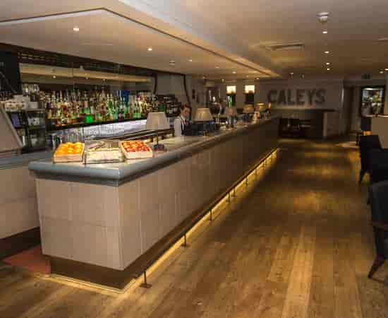 Bar at the Macdonald Windsor Hotel ...