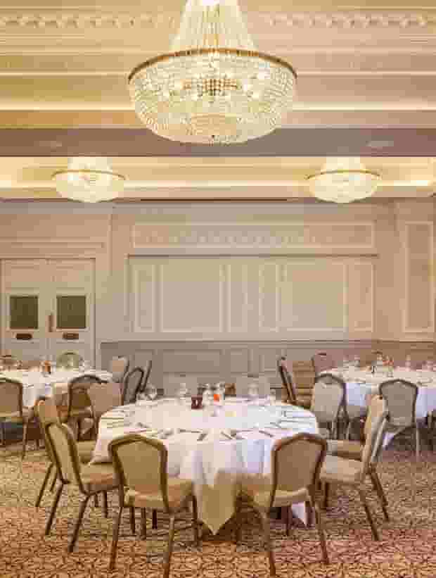 Down Hall Hotel & SPA