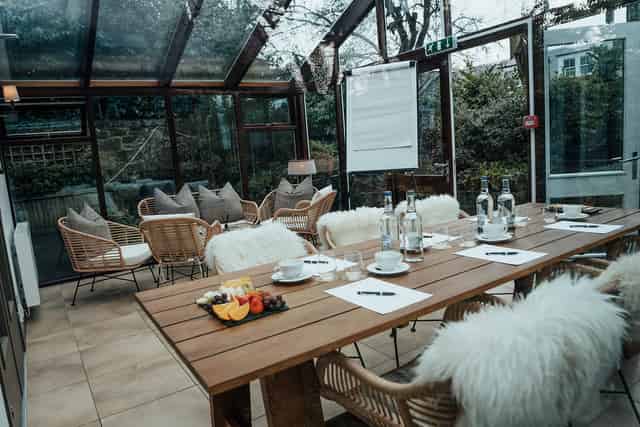 Club Prive Conservatory 
