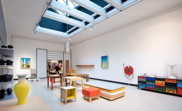 Versatile event space in The Cafe, Droog with natural light for creative workshops.