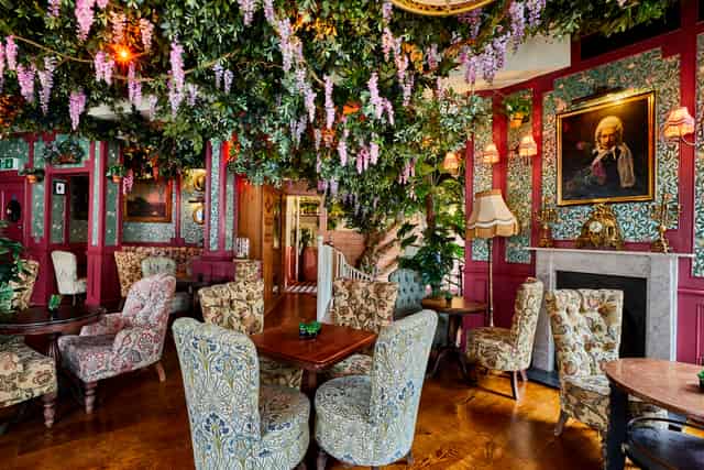 Mr Fogg's House of Botanical