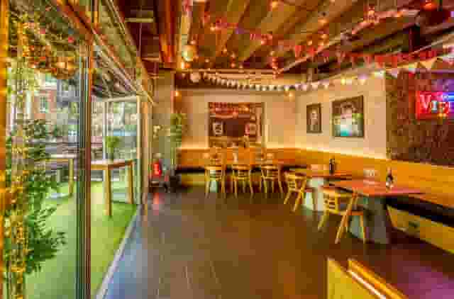 Colours Hoxton