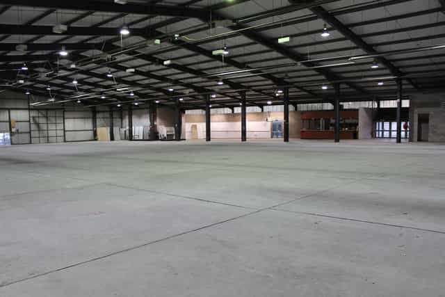 South Glamorgan Hall: spacious venue with high ceilings for events and trade shows.