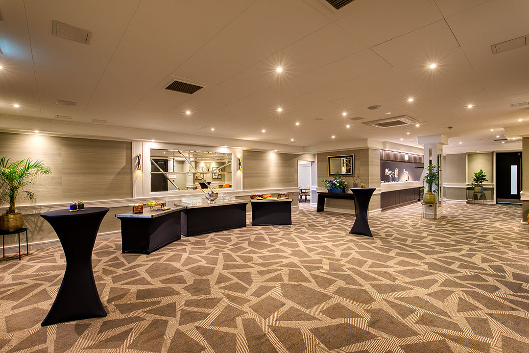 Ealing Suite at DoubleTree by Hilton, elegant event space for conferences and receptions. - Banner